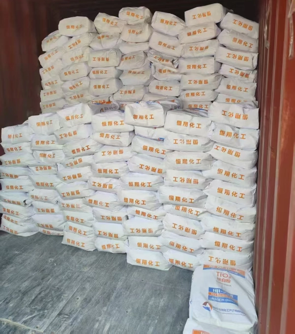 rutile grade titanium dioxide for road marking lines